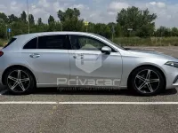Usata Mercedes A180 Premium 116 CV (85 kW) 2019 Grigio Utilitaria