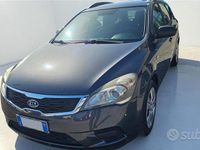 Usata Kia Ceed EX 90 CV (66 kW) 2010 Antracite metallizzato Utilitaria
