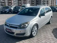 Begagnad Opel Astra 101 HK (74 kW) 2006 Grå Kombi