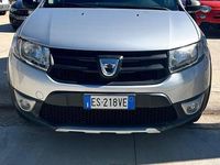 Usata Dacia Sandero Stepway 89 CV (65 kW) 2013 Grigio Berlina