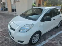 Usata Toyota Yaris Sol 69 CV (50 kW) 2009 Bianco Utilitaria