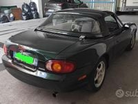 Usata Mazda MX5 110 CV (80 kW) 2000 Verde Cabrio