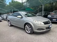 Usata Opel Astra Cabriolet Cosmo 115 CV (84 kW) 2007 Marrone Cabrio