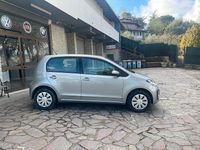 Usata VW up! Move 68 CV (50 kW) 2018 Grigio Utilitaria