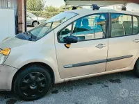 Usata Renault Modus 88 CV (64 kW) 2012 Giallo Monovolume