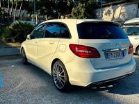 Begagnad Mercedes B200 156 HK (114 kW) 2017 Vit Minibuss