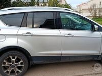 Usata Ford Kuga 140 CV (102 kW) 2014 Grigio SUV