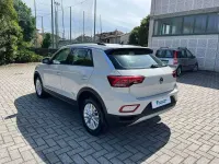 Usata VW T-Roc Life 110 CV (80 kW) 2022 Ascot grey SUV