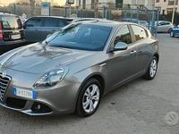 Usata Alfa Romeo Giulietta 140 CV (102 kW) 2011 Grigio Utilitaria