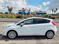 Usata Ford Fiesta Titanium 68 CV (50 kW) 2009 Bianco Utilitaria