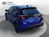 Nuova Toyota Yaris Hybrid Lounge 130 CV (95 kW) 2025 Blu Berlina