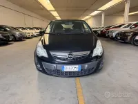 Usata Opel Corsa 75 CV (55 kW) 2011 Nero Utilitaria