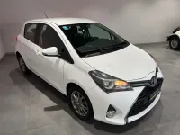 Usata Toyota Yaris 69 CV (50 kW) 2017 Bianco Berlina