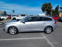 Usata Volvo V60 115 CV (84 kW) 2015 Grigio Station wagon