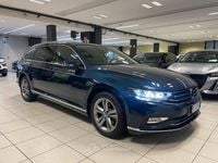 Usata VW Passat Executive 150 CV (110 kW) 2024 Blu Station wagon