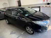 Usado Ford Fiesta Titanium 75 HP (55 kW) 2015 Preto Citadino