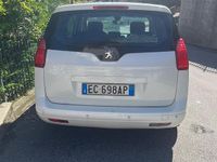 Usata Peugeot 5008 109 CV (80 kW) 2010 Bianco Monovolume