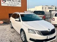 Usata Skoda Octavia G-TEC Executive 110 CV (80 kW) 2018 Bianco Station wagon