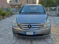 Usata Mercedes B200 140 CV (102 kW) 2006 Grigio Monovolume