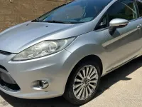 Usata Ford Fiesta Titanium 82 CV (60 kW) 2009 Grigio Utilitaria