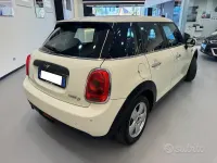 Usata Mini One D Business 95 CV (69 kW) 2016 Bianco pastello Utilitaria