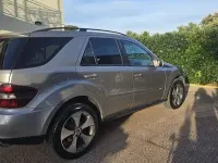 Usata Mercedes ML320 224 CV (164 kW) 2008 Grigio SUV