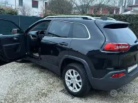 Używany Jeep Cherokee 140 KM (102 kW) 2017 Czarny SUV