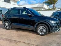 Usata VW T-Roc Life 116 CV (85 kW) 2023 Nero SUV