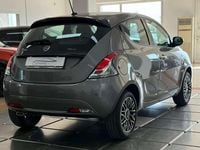 Usata Lancia Ypsilon Gold 69 CV (50 kW) 2023 Volcanic grey metallic Utilitaria