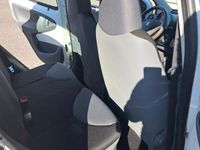 Usata Peugeot 107 Access 68 CV (50 kW) 2013 Bianco Utilitaria