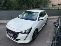 Usata Peugeot 208 S 102 CV (75 kW) 2020 Bianco metallizzato Utilitaria
