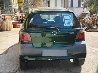 Usata Toyota Yaris 68 CV (50 kW) 2000 Verde Berlina