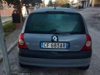 Usata Renault Clio II Dynamique 82 CV (60 kW) 2004 Berlina