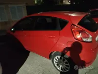 Usata Ford Fiesta 95 CV (69 kW) 2016 Rosso Utilitaria