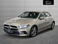 Usata Mercedes A180 Business 116 CV (85 kW) 2019 Grigio mojave Berlina