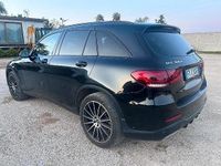 Usata Mercedes GLC300 Premium 163 CV (119 kW) 2020 Nero SUV