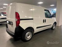 Begagnad Fiat Doblò Easy 90 HK (66 kW) 2022 Vit Minibuss