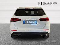 Usata Mercedes 200 163 CV (119 kW) 2022 Bianco Monovolume