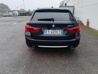 Usata BMW 520 Luxury Line 190 CV (139 kW) 2019 Blu/azzurro Station wagon