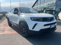 Usata Opel Mokka GS Line 101 CV (74 kW) 2022 Bianco / rosso SUV