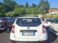 Usata Dacia Duster Lauréate 109 CV (80 kW) 2016 Bianco SUV