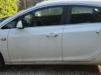Usata Opel Astra Cosmo 110 CV (80 kW) 2010 Berlina