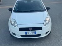 Usata Fiat Punto Pop 70 CV (51 kW) 2012 Bianco Utilitaria