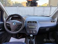 Usata Fiat Grande Punto Dynamic 65 CV (47 kW) 2007 Blu Utilitaria