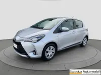 Usata Toyota Yaris Hybrid Active 92 CV (67 kW) 2023 Grigio Berlina