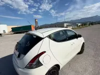Usata Lancia Ypsilon Silver 69 CV (50 kW) 2015 Bianco Utilitaria
