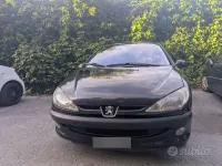 Usata Peugeot 206 60 CV (44 kW) 2003 Nero Berlina