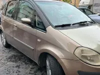 Usata Lancia Musa 101 CV (74 kW) 2006 Marrone Monovolume