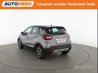 Usata Renault Captur Intens 90 CV (66 kW) 2017 Grigio SUV
