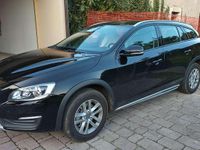 Usata Volvo V60 CC Business Edition 150 CV (110 kW) 2017 Nero Station wagon